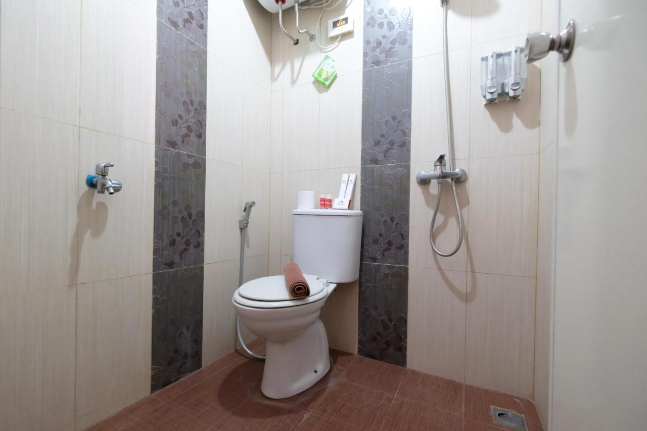 Relaxing 2br With Pool View Mutiara By Travelio * Bekasi